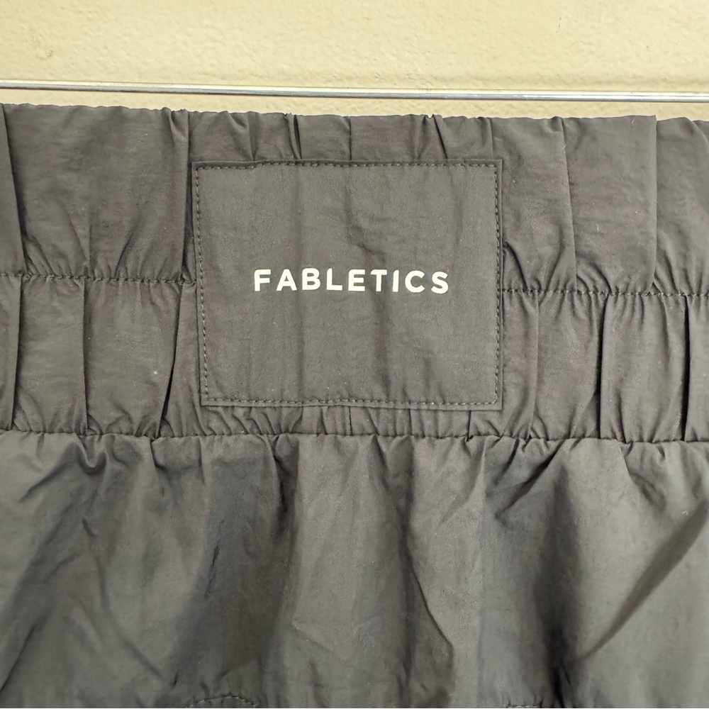 Fabletics Ultra High-Waisted Piped Nylon Shorts Black Size XL NEW - Picture 7 of 15